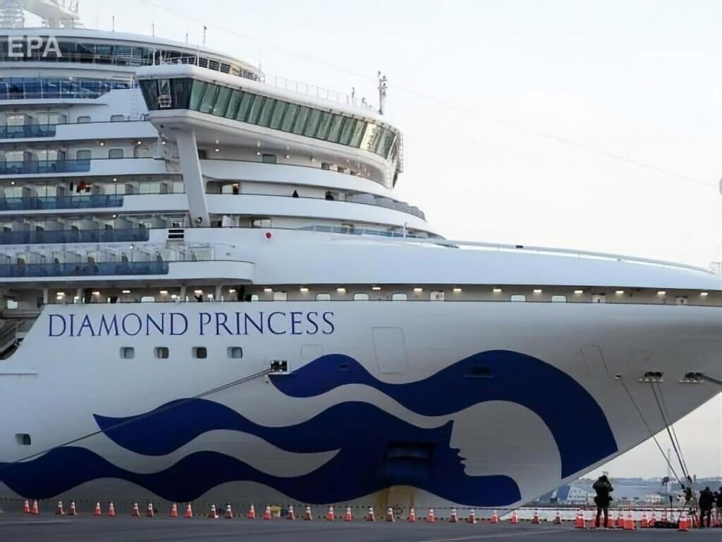 Лайнер Diamond Princess